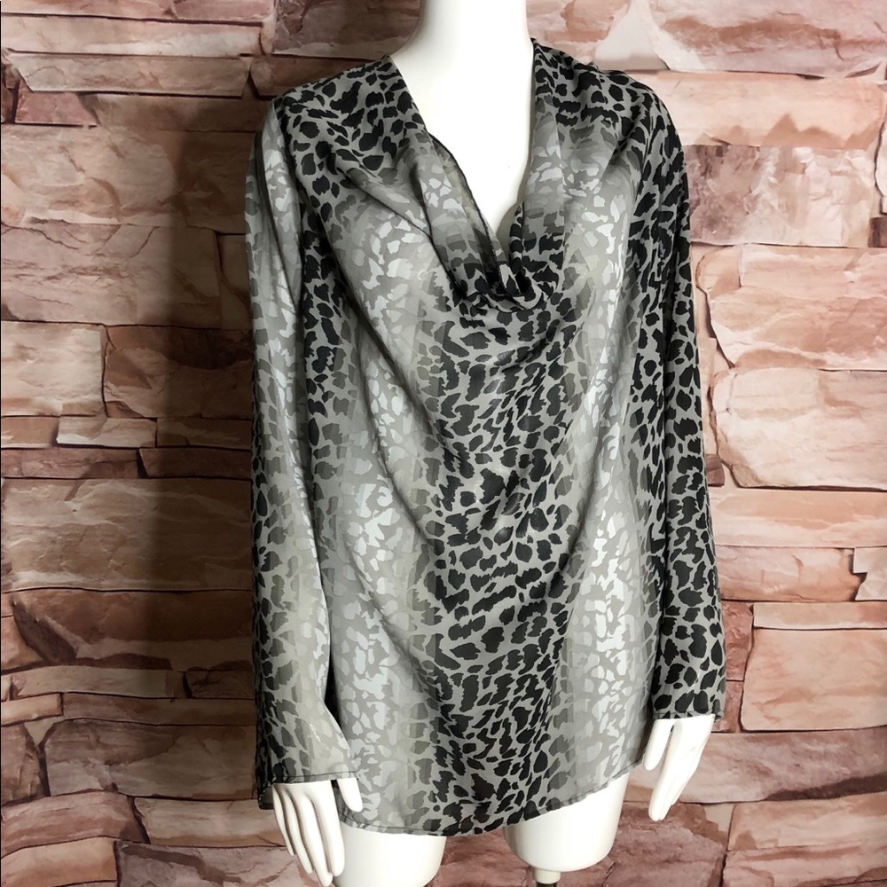 Lane Bryant woman blouse size  22/ 24